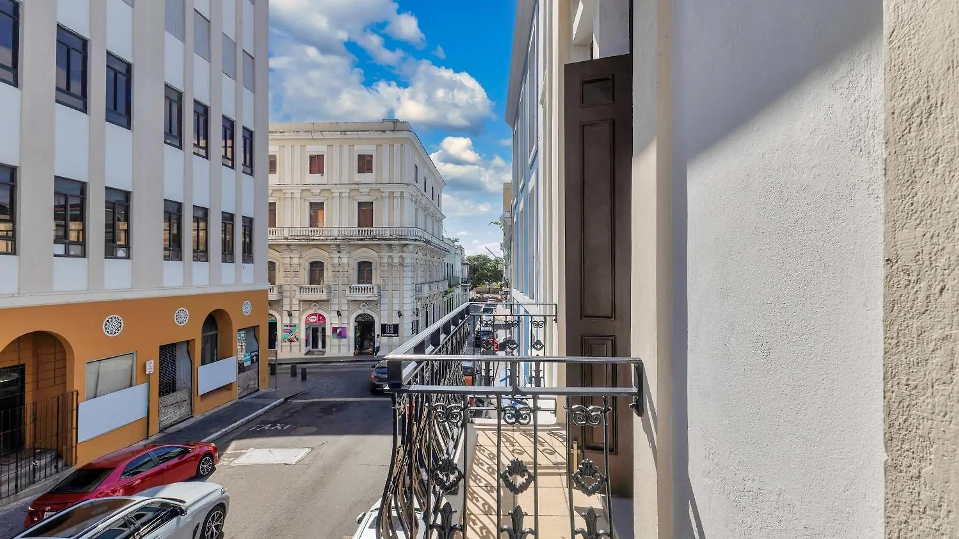 Armas Hotel Сан-Хуан