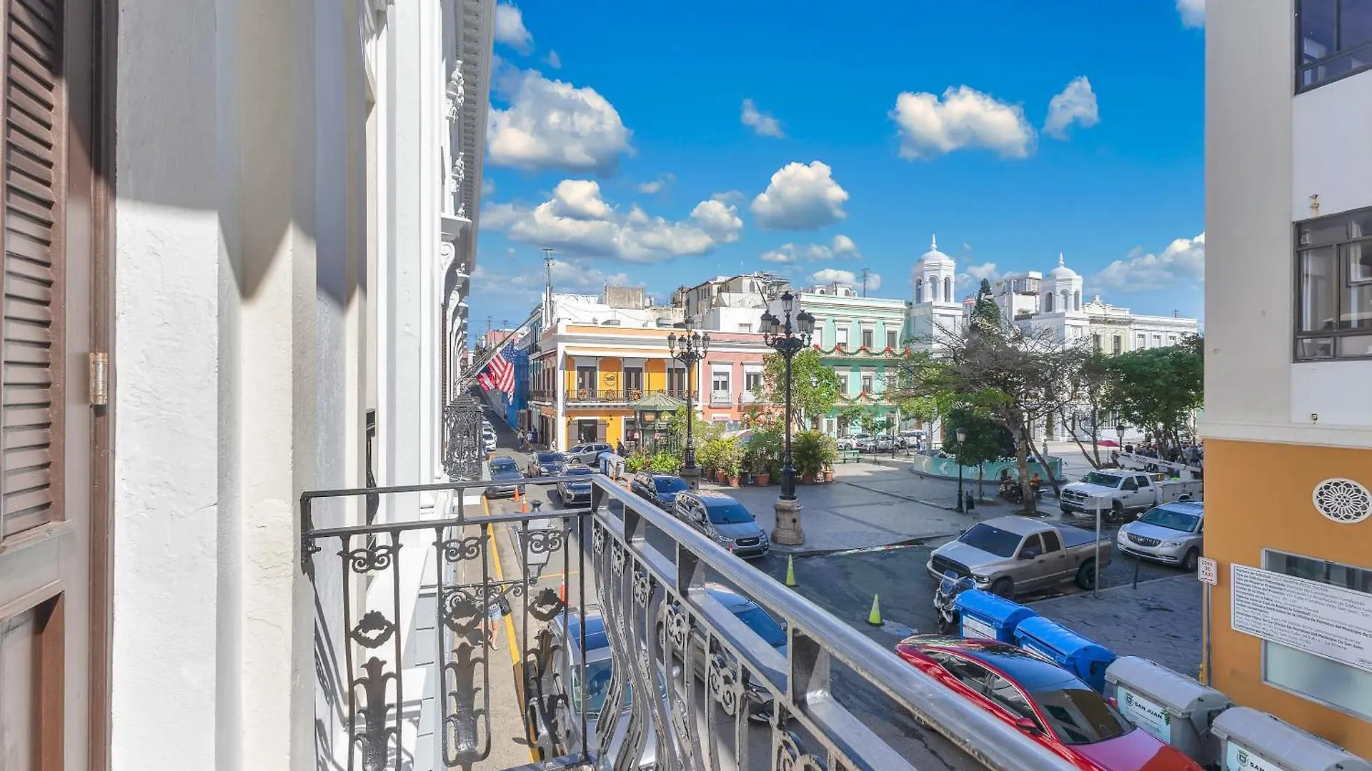 Armas Hotel San Juan 2*,